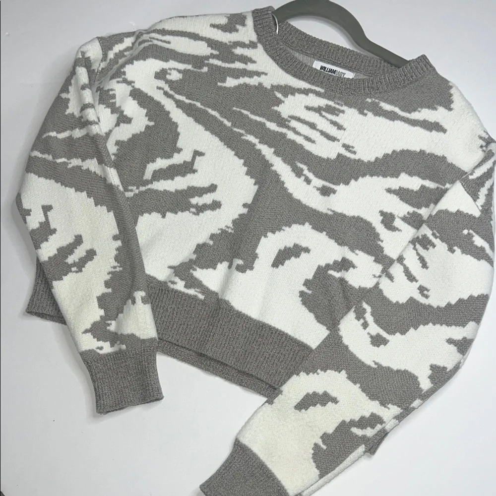 William Rast Gray and White Crew Neck Sweater - Picture 5 of 8